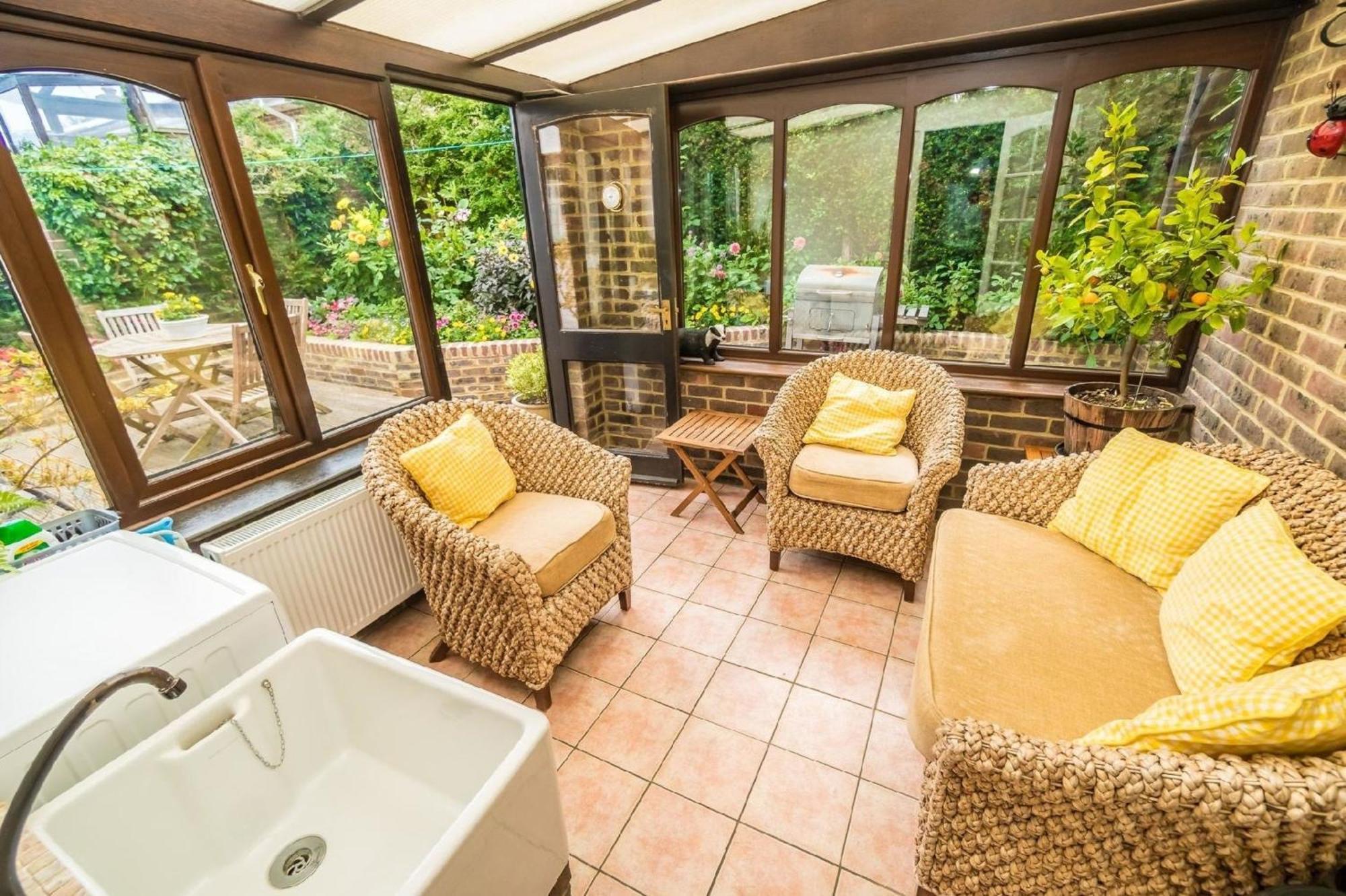 Ferien-Cottage Mit Grillplatz Im Privaten Wintergarten Гастінгс Екстер'єр фото
